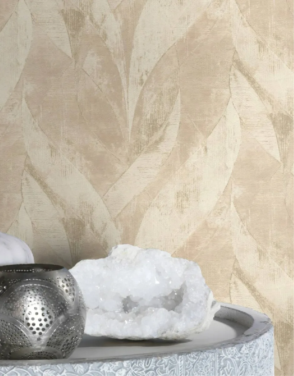 Brown wallpaper details